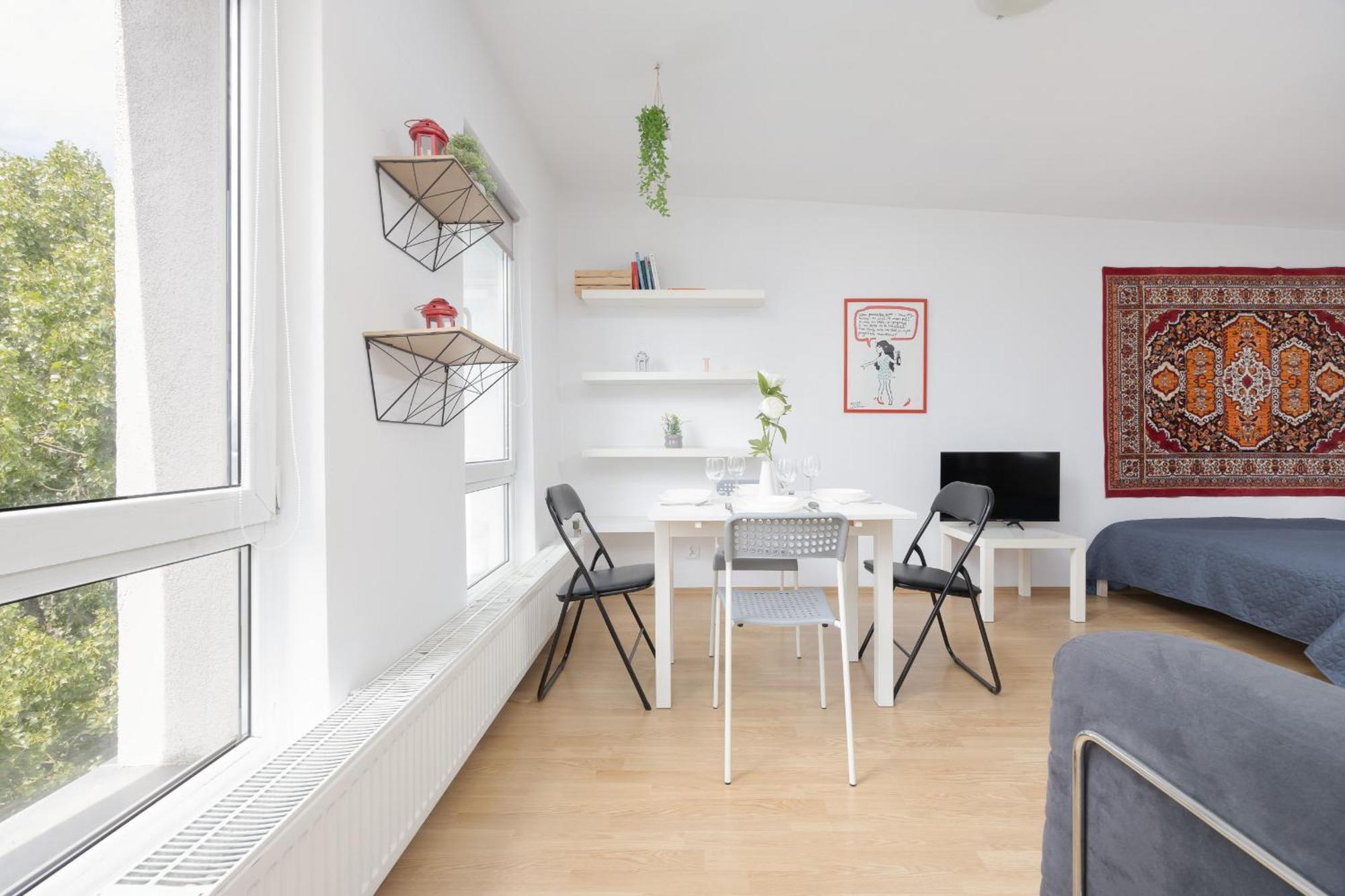 Rodzinne Studio Dla 4 Osob W Centrum Warszawy By Noclegi Renters Warsaw Exterior photo